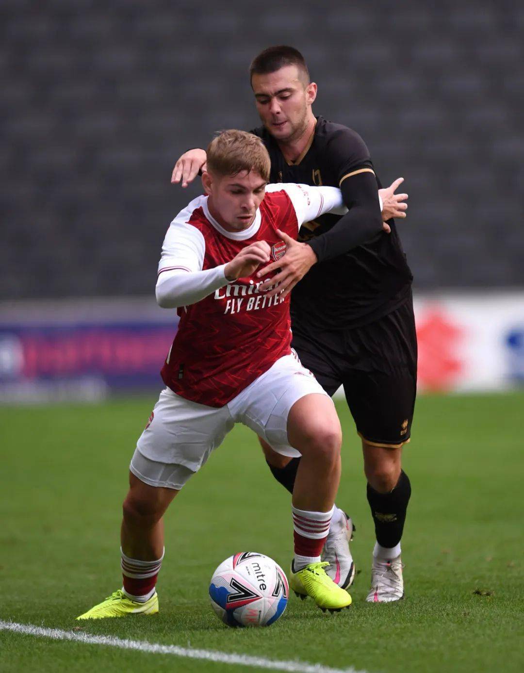 金年会官方网站-包含德国杯倒计时，上海海港转会期复出首秀，细节引发关注，媒体盛赞，赛季目标并未改变的词条